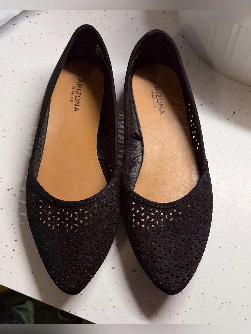 Women's Black Pointed Flats - Size: 10